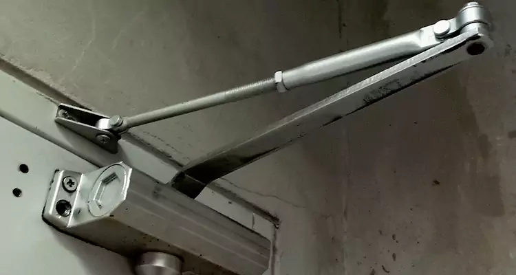 Door Closer Parallel Arm Installation in Cocoa, FL